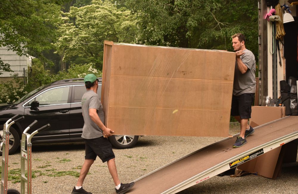 loading boxes