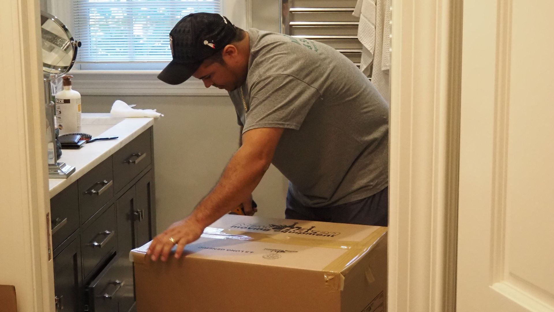 movers packing