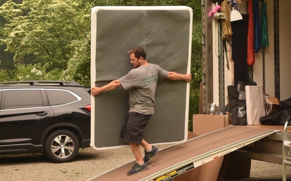 Mover unloading mattress