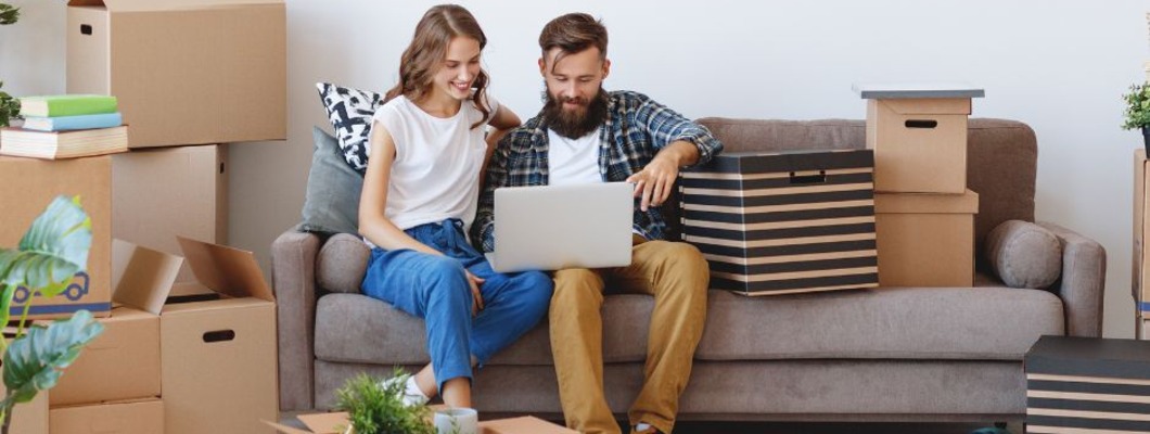 couple choosing a moving company