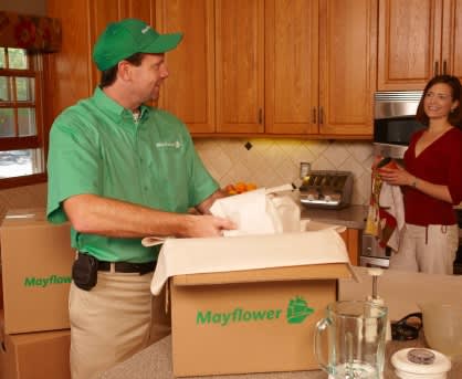 Murphy Mover packing things