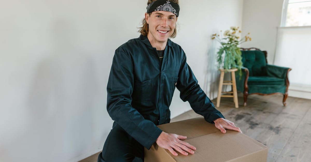 Murphy mover packing household items